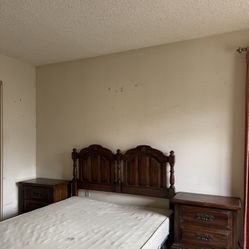 Vintage Bed Set ( 2 Nightstands / Dresser ) 