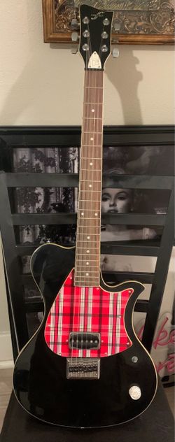 First Act Electric Guitar Black Plaid