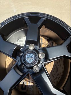 17" LP Aventure LP2 Wheels 5x108 (Ford Maverick Bronco Sport)