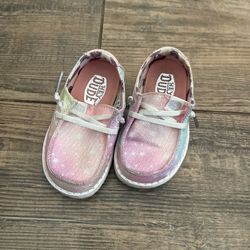The Dude pink & white baby shoes