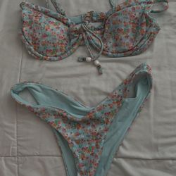floral bikini 