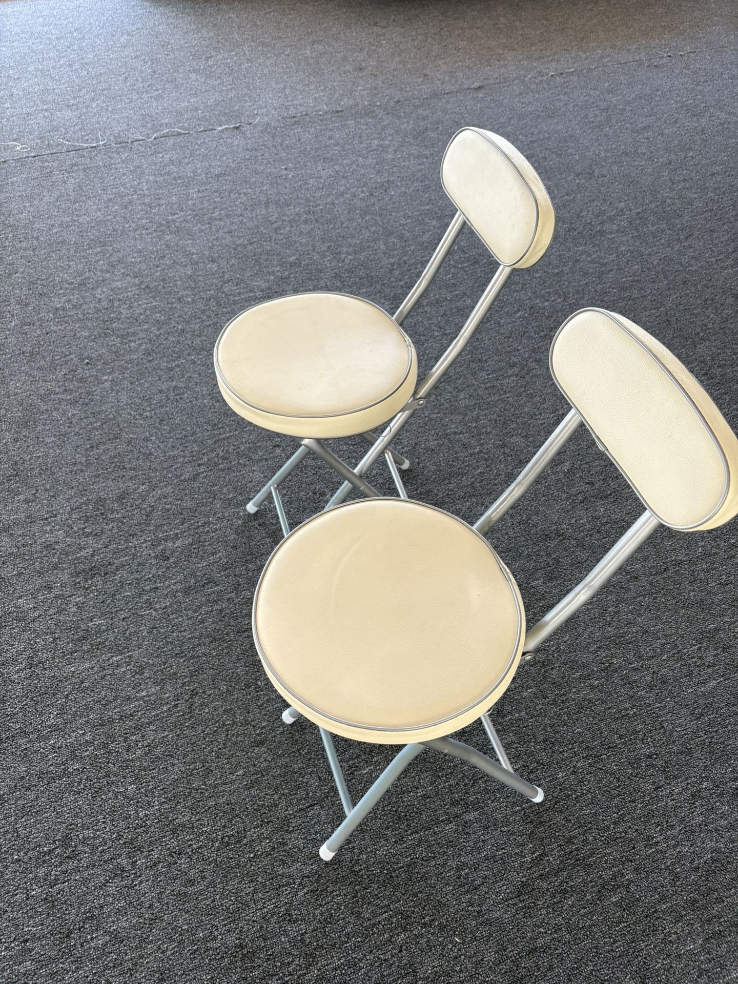 Cushioned padded folding stool