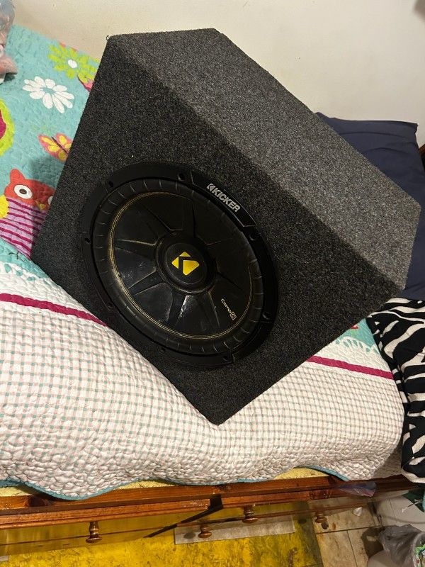 12 Inch Kicker Sub And Box