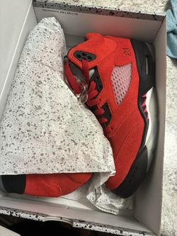 Chicago Bulls 5 Size 5.5 Y