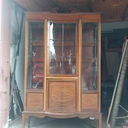 VINTAGE CHINA CABINET