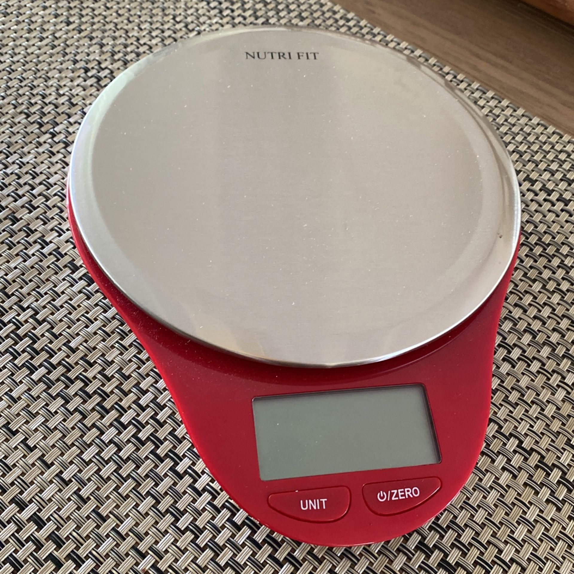 DIGITAL KITCHEN SCALE