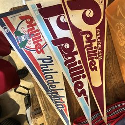 Old School Philadelphia Phillies Pennets