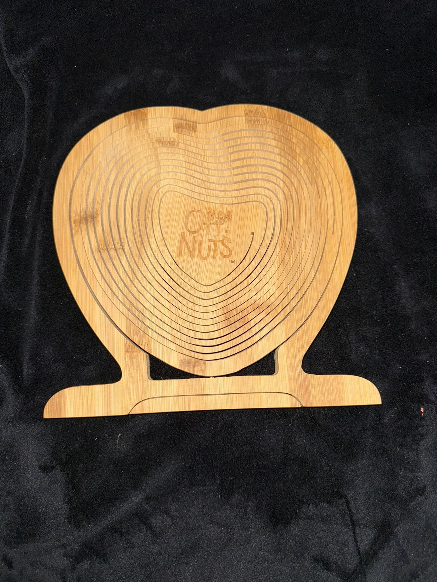 OH NUTS BAMBOO COLLAPSIBLE HEART BASKET - EXPANDABLE
