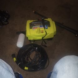 Mobile Trash Can Cleaning