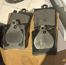 Mercedes Benz Rear Brake Pads - (1(contact info removed) E320 W210) New