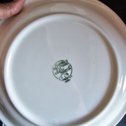 Cream Plates 2 Different Sizes 