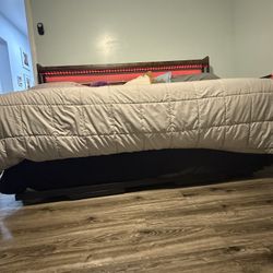 Twin Daybed With Trundle Bed That Rolls Underneath.