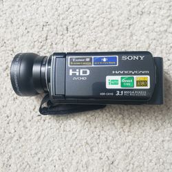 Sony HDR-CX110 handycam w/carrying case