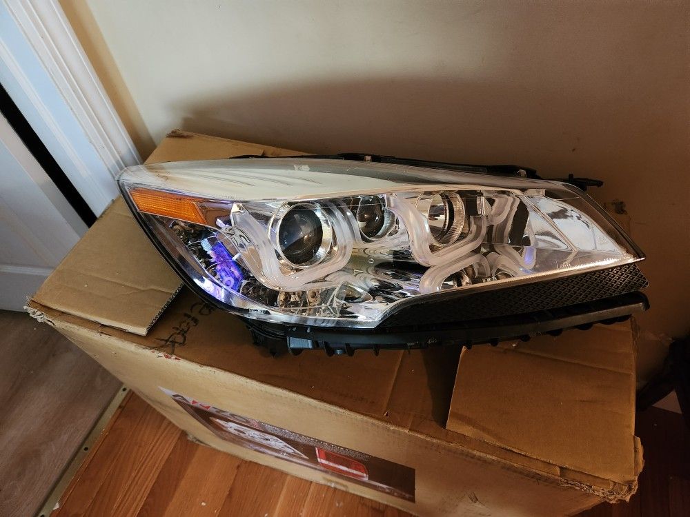 Anzo Chrome Housing Headlights 2013-2016 Ford Escape