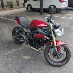 Triumph Street Triple 675