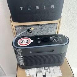 TESLA AIR COMPRESSOR + TIRE REPAIR KIT 2.0