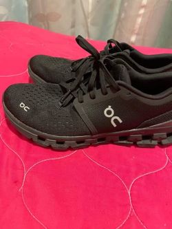 Women’s On Cloud X 4 sneakers size 9 Like New only worn once