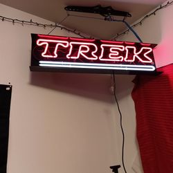 Trek Neon Light A Neon Sign