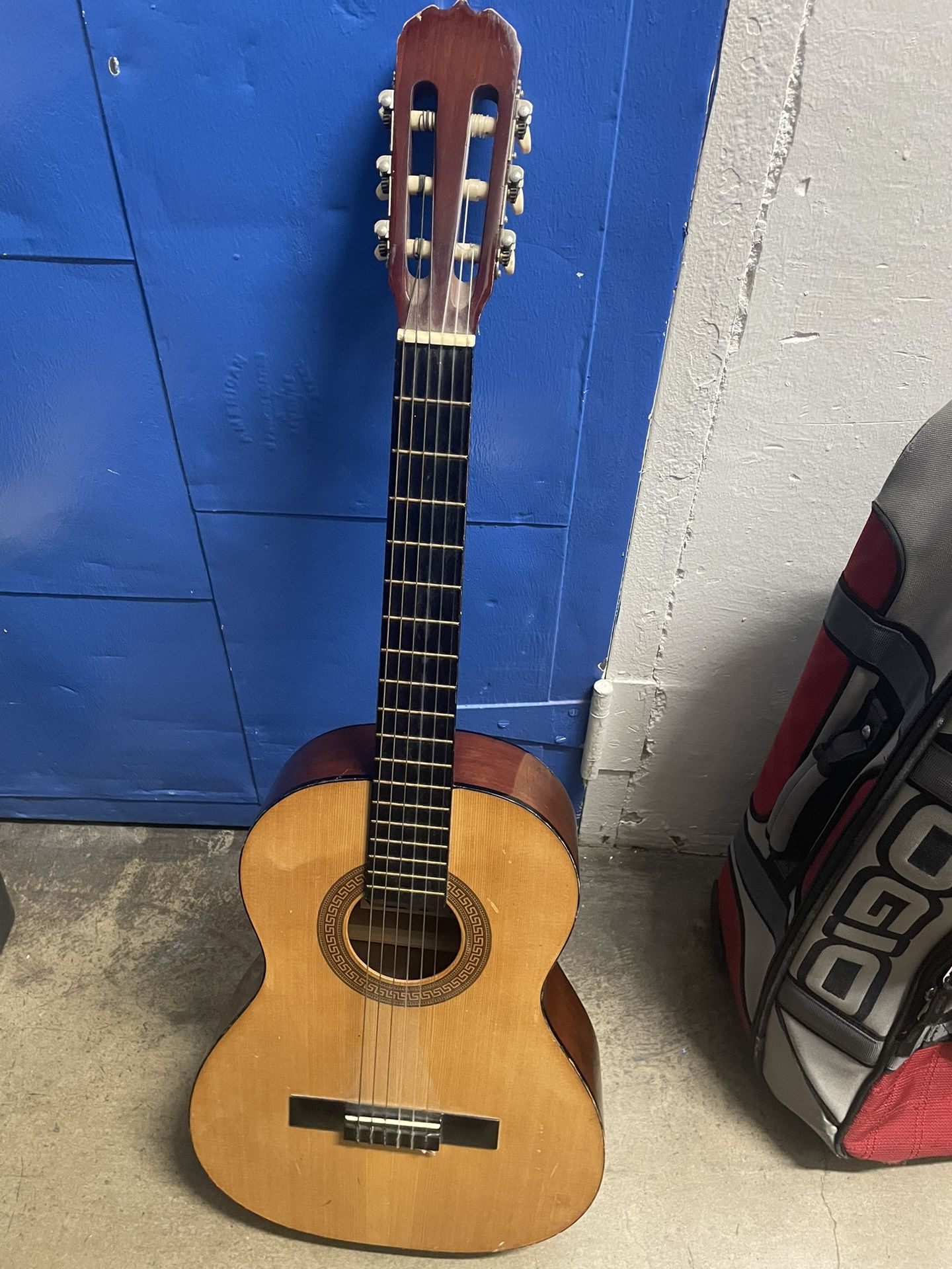 Hohner 3/4 Guitar Acoustic $35 