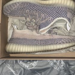 Yeezy 350 Ash Pearl Size 9