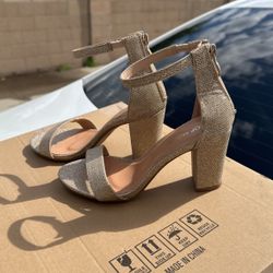 Gold Heel Shoes Size 6