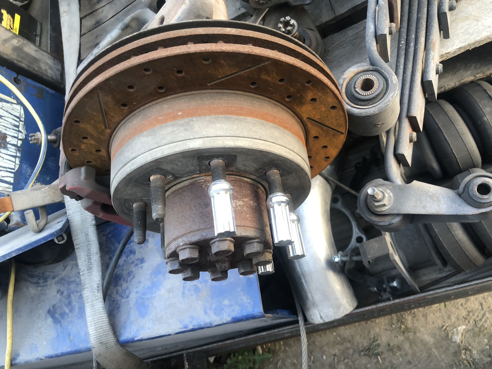 Chevy 2006 duramax suspension parts rear axel leaf springs control arms