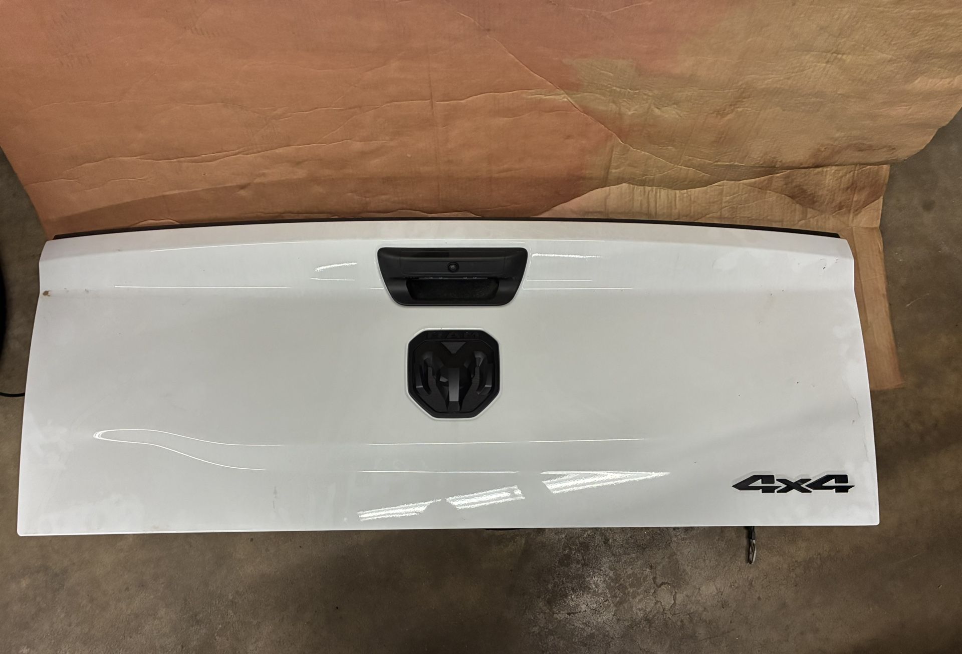 2024 Ram Big Horn 2500 Tailgate