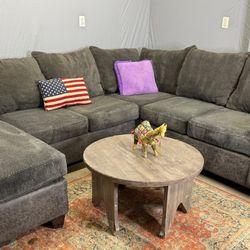 🛋️💥 Reversible Chaise Sectional With Ottoman And Swivel Chair 🛋️💥 Free Delivery And Financing