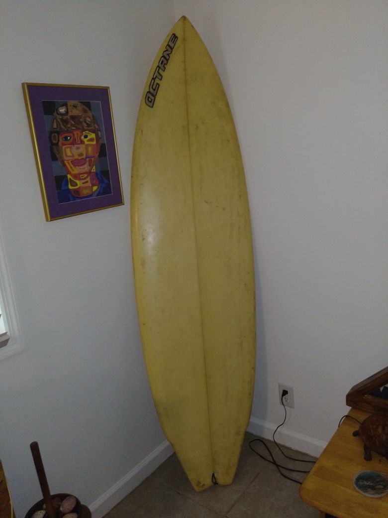 Octane Surfboard 6'8"
