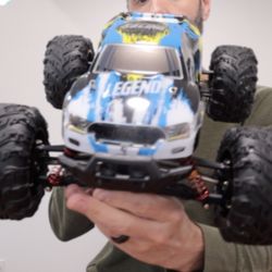 Brand new N Sealed  Extremely Big LAEGENDARY 1:10 Scale 4x4 Off-Road RC Truck - Hobby Grade Brushed Motor Truck