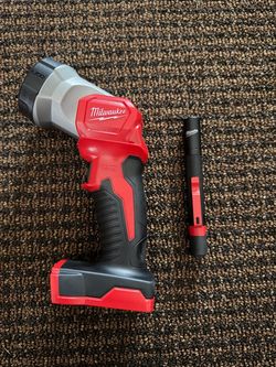 Milwaukee 18v Flashlight & Pocket pen light