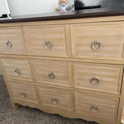 Free Dresser 