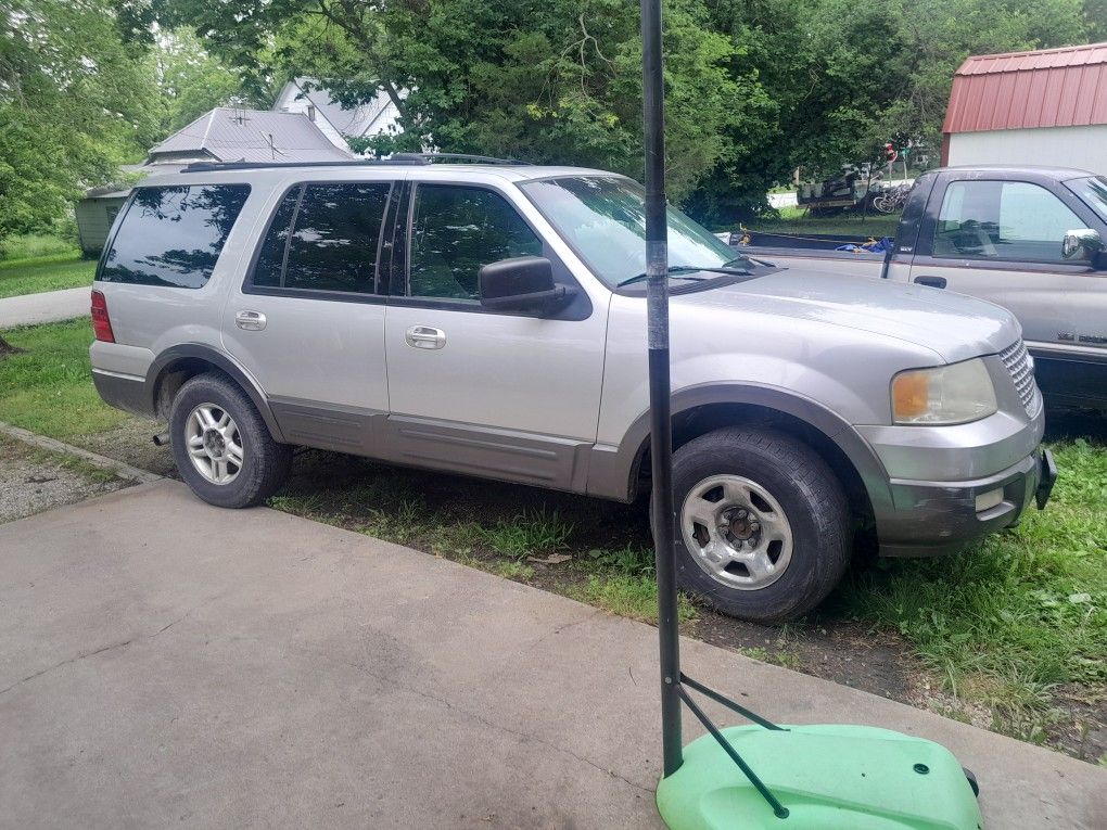 2004 Ford Expedition