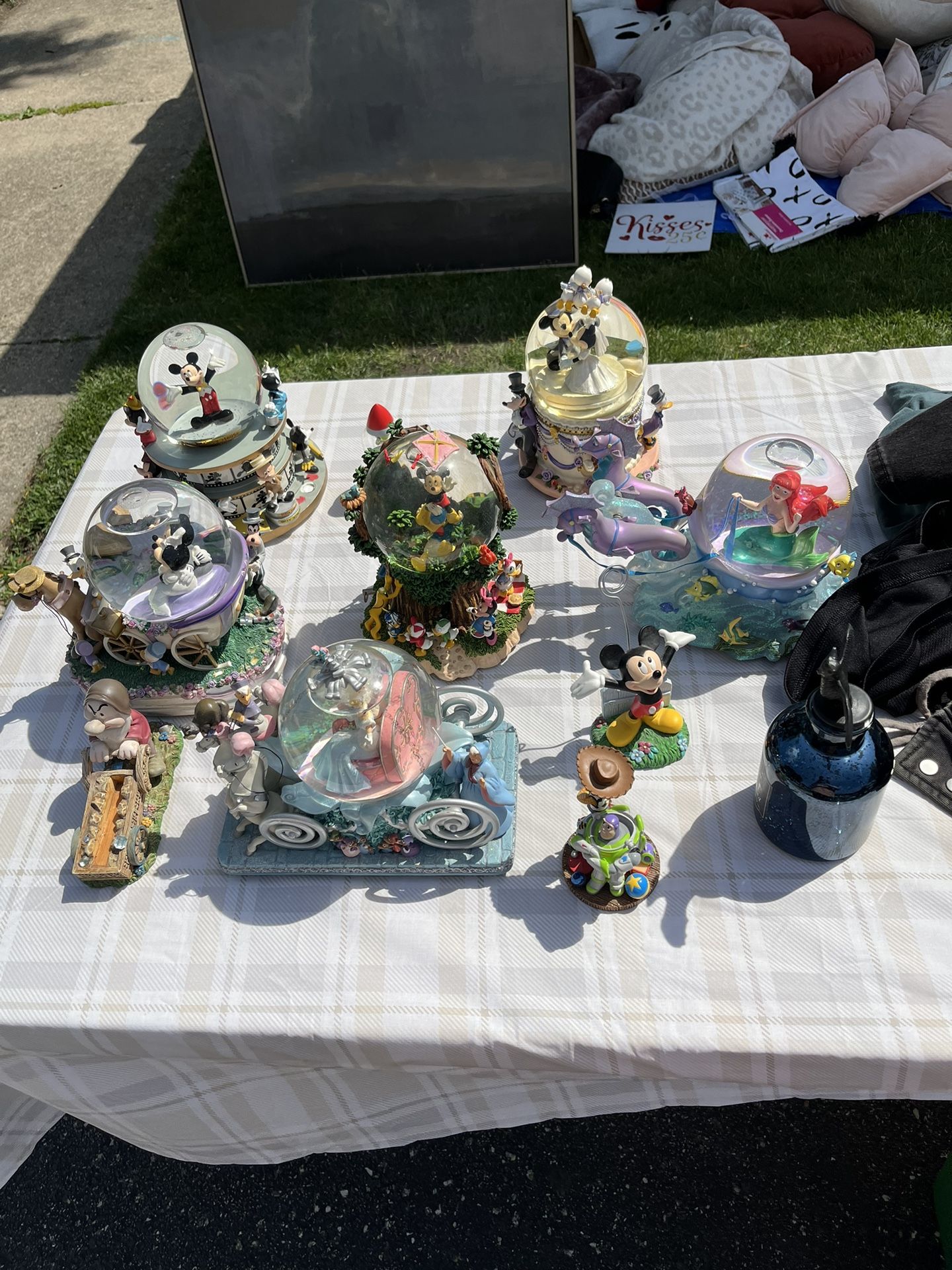 Snow Globes 