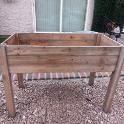 Wooden Raised Garden Bed