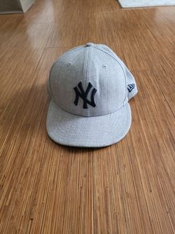 New York Yankees :Color Gray
