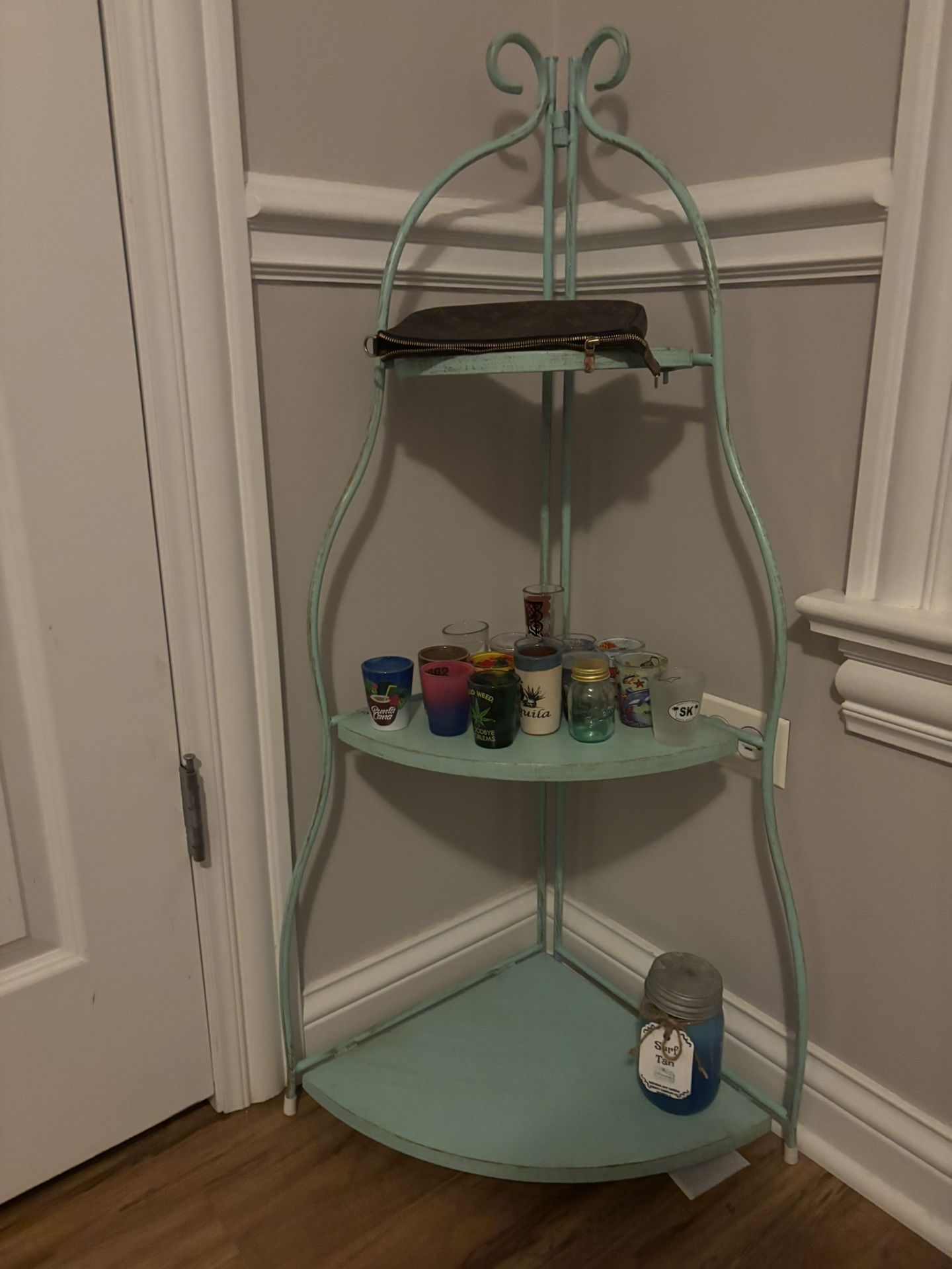 Corner Shelf