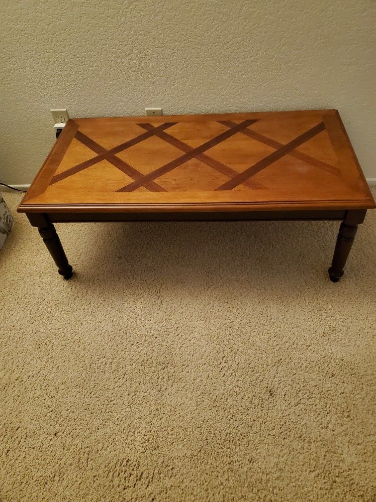 Coffee Table Excellent Condition 