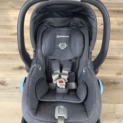 Uppababy Mesa Car seat And Base