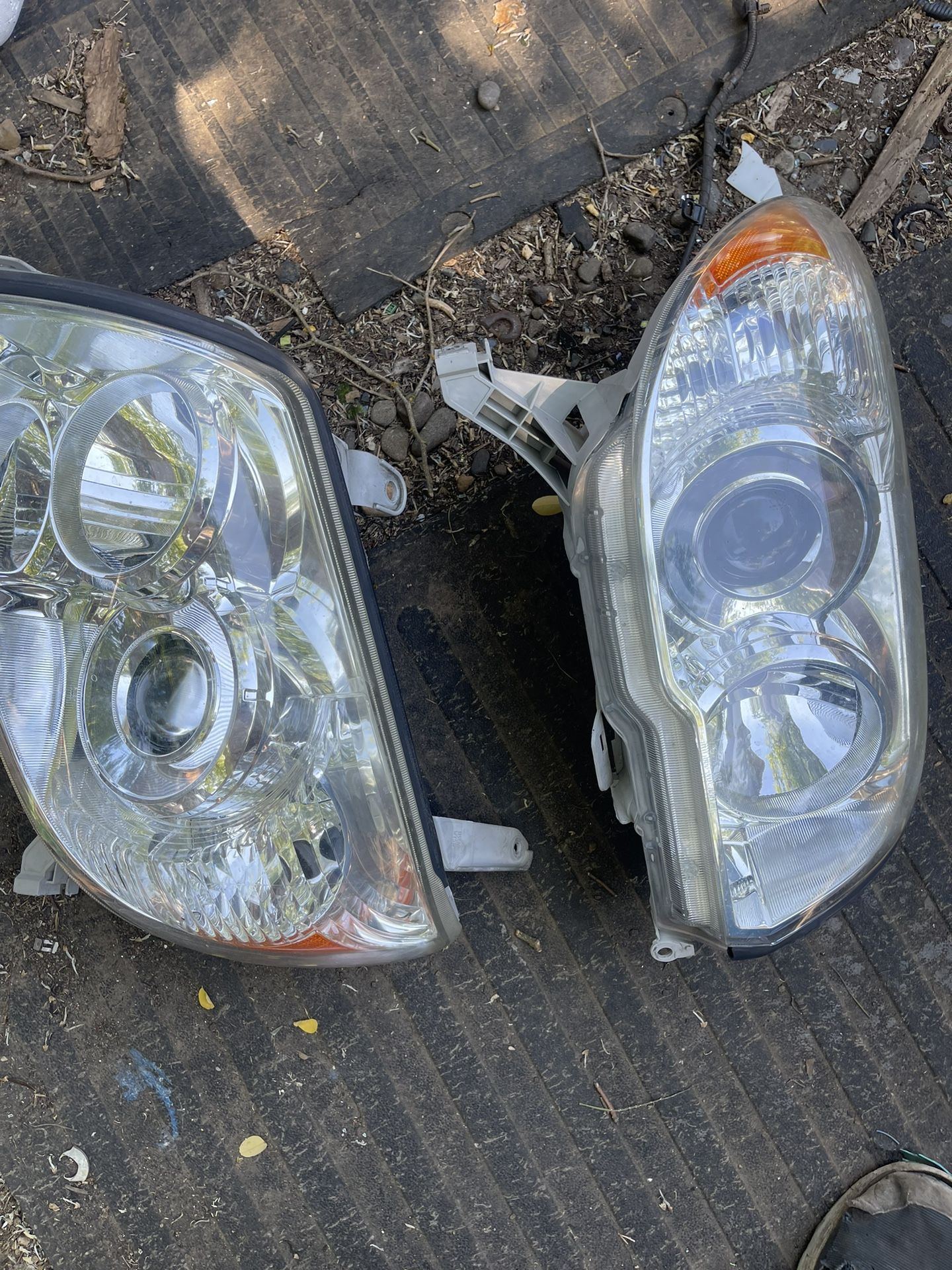 4Runner 2006-2009 Headlights OEM Headlamps