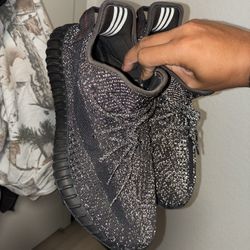 Adidas Yeezy Boost 350 V2 - Mens Size 12