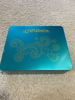 Craftabella Wreathe decoration- Activity for kids