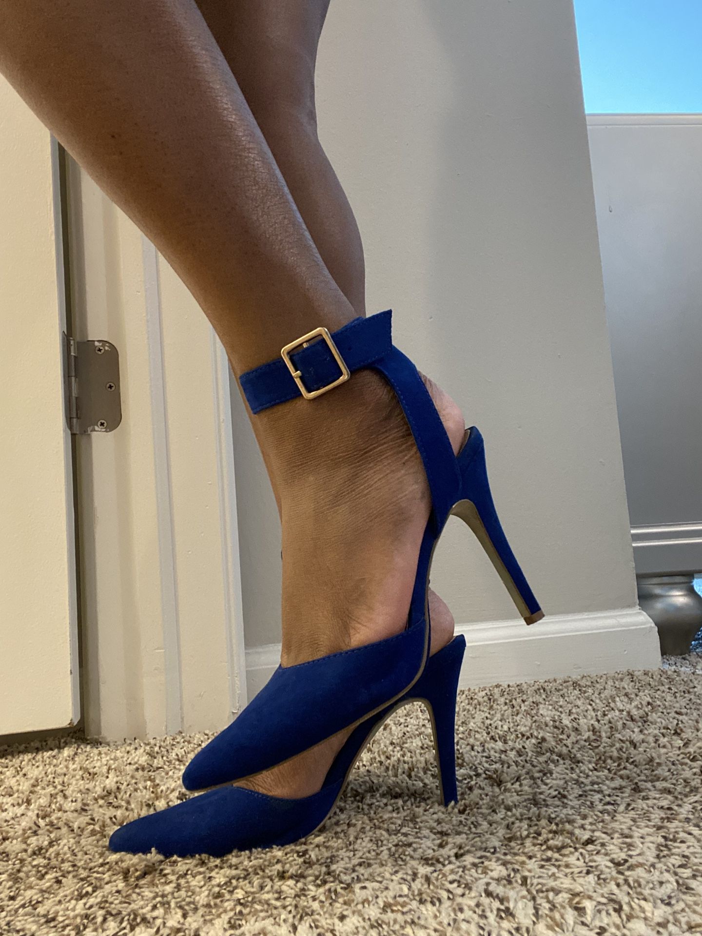 Sexy Gold And Black Heels Sz 6.5