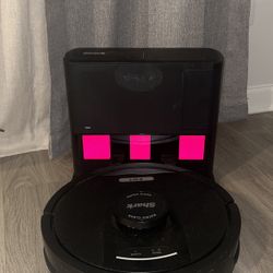 Shark RV2400WS Matrix Self-Emptying Robot Vacuum & Mop with Wi-Fi