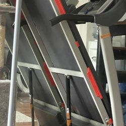 Treadmill 250$ Negotiable 