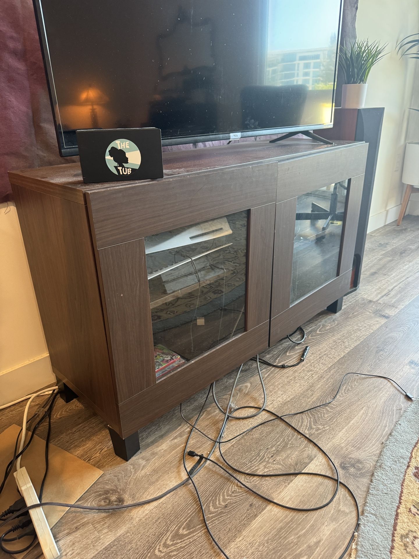 TV STAND