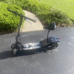 eZip® E400 Electrical Scooter With seat
