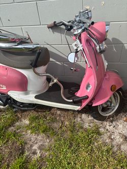 Motora