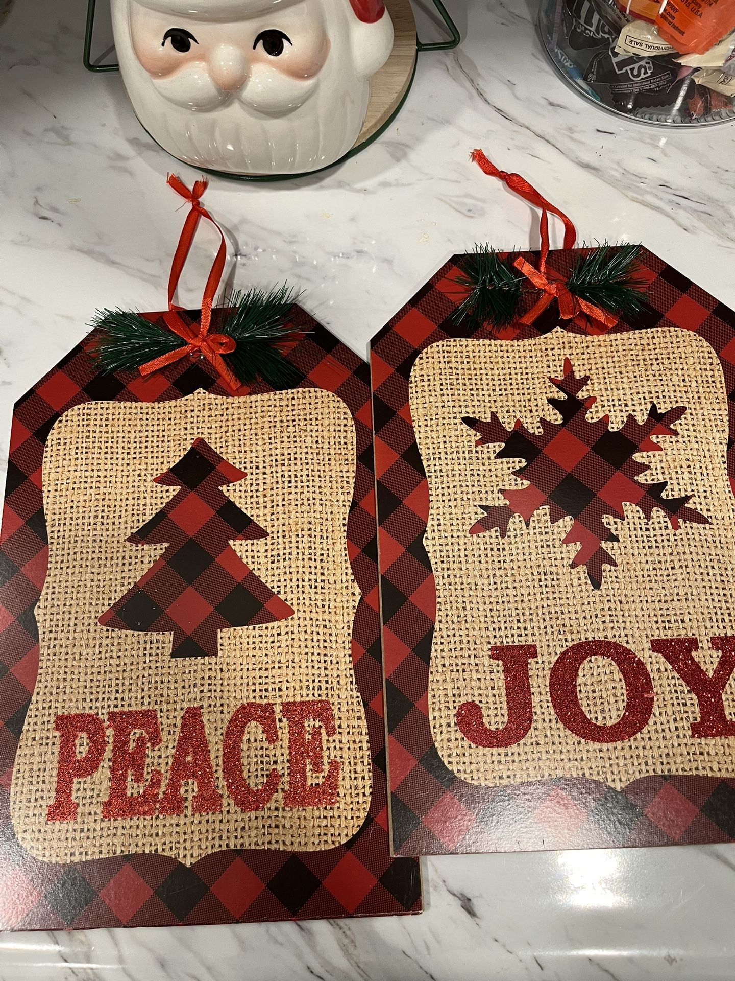 Plaid Black And Red Christmas Drcor