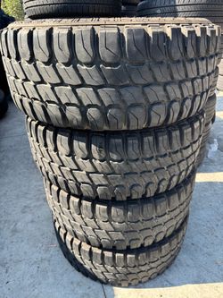 33x12.50r15 cooper tires en excelentes condiciones de vida las 4